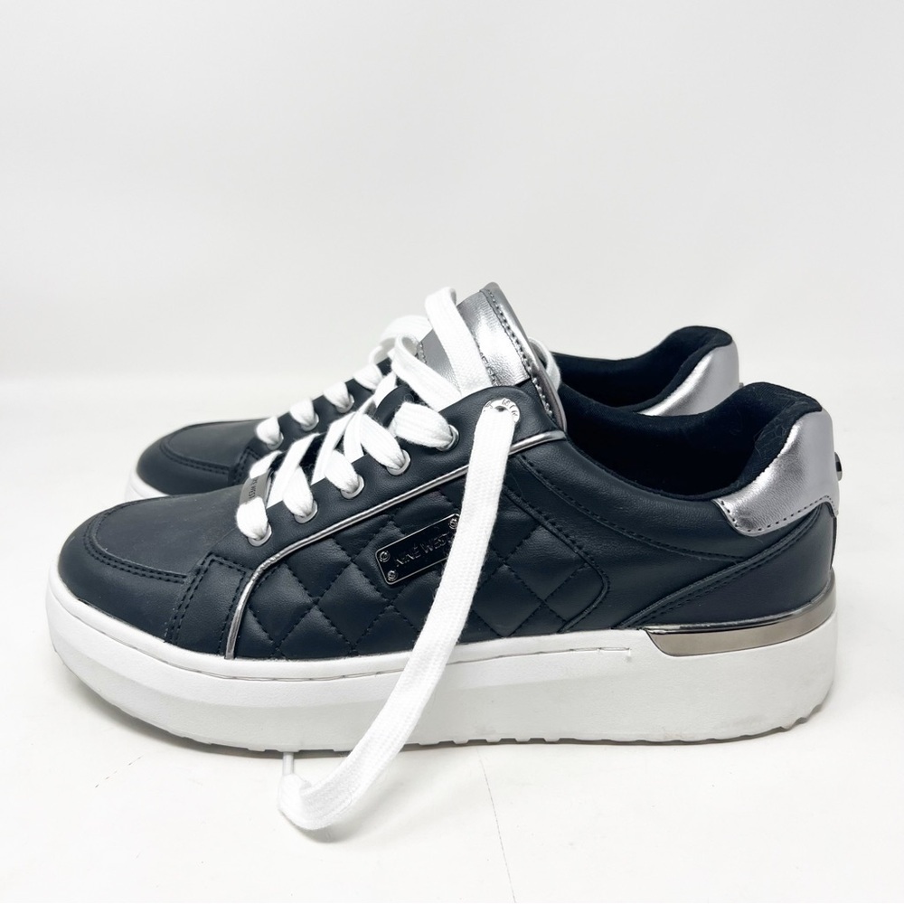 NINE WEST BLACK QUILTED FAUX LEATHER PLATFORM SNEAKERS WOMENS SZ 9 - Picture 2 of 10